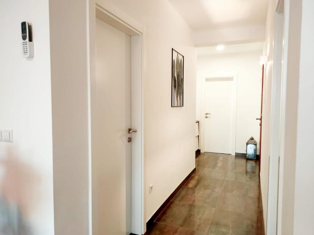 Apartments Elin 奥米什 外观 照片