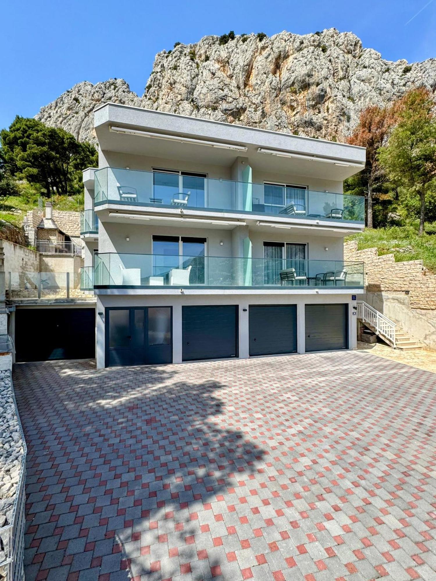 Apartments Elin 奥米什 外观 照片